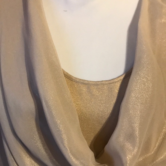 Top - Picture 2 of 4